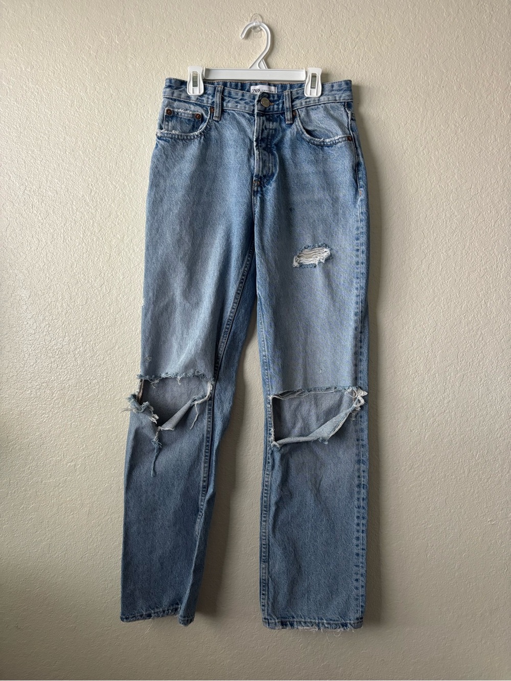 Zara Light Blue Distressed Straight-Leg Jeans